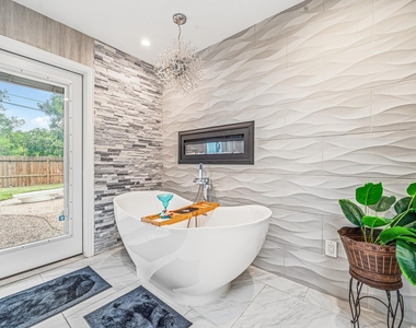 9022 Quebec Dr - Photo Thumbnail 29