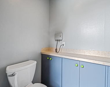 9022 Quebec Dr - Photo Thumbnail 36
