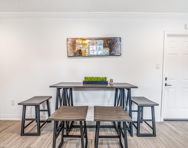 9022 Quebec Dr - Photo Thumbnail 14
