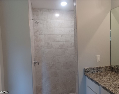 417 Sw 26th Avenue - Photo Thumbnail 15