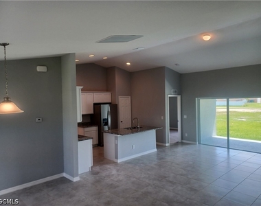 417 Sw 26th Avenue - Photo Thumbnail 4