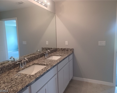 417 Sw 26th Avenue - Photo Thumbnail 13