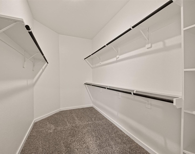 3219 Garner Lane - Photo Thumbnail 18