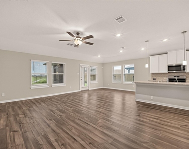 3219 Garner Lane - Photo Thumbnail 3