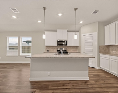 3219 Garner Lane - Photo Thumbnail 6