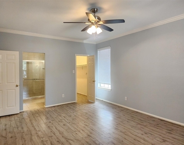 2255 Braeswood Park Drive - Photo Thumbnail 15