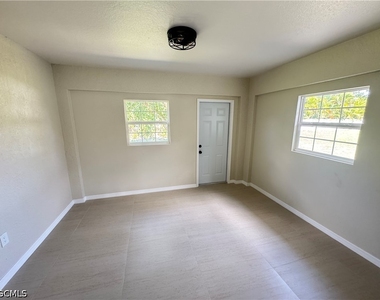 4426 Sw Santa Barbara Place - Photo Thumbnail 18