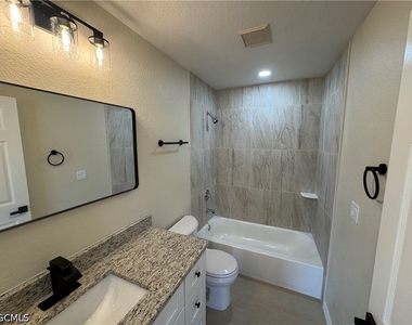 4426 Sw Santa Barbara Place - Photo Thumbnail 26