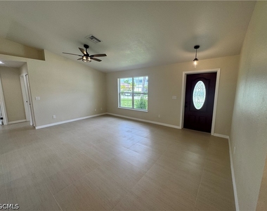 4426 Sw Santa Barbara Place - Photo Thumbnail 14