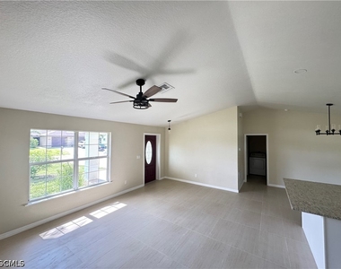 4426 Sw Santa Barbara Place - Photo Thumbnail 16