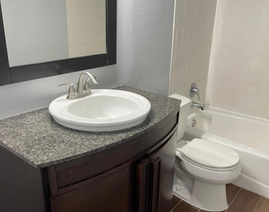 6402 Del Monte Drive - Photo Thumbnail 10