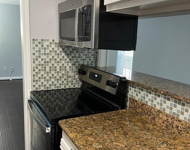 6402 Del Monte Drive - Photo Thumbnail 7