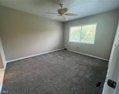 13076 Cross Creek Court - Photo Thumbnail 7