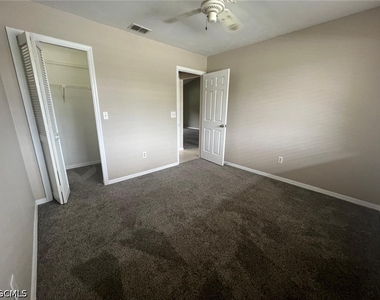 13076 Cross Creek Court - Photo Thumbnail 8
