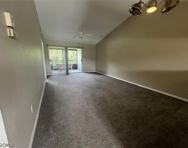 13076 Cross Creek Court - Photo Thumbnail 6