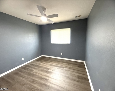 302 Nw 2nd Place - Photo Thumbnail 16