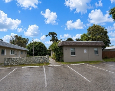 5649 6th Avenue - Photo Thumbnail 10