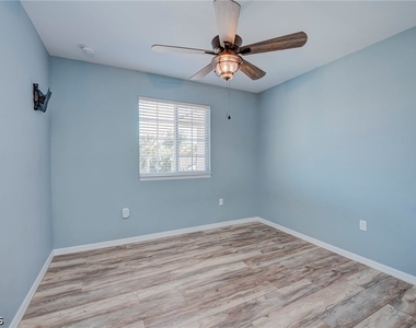 3935 Cherrybrook Loop - Photo Thumbnail 16