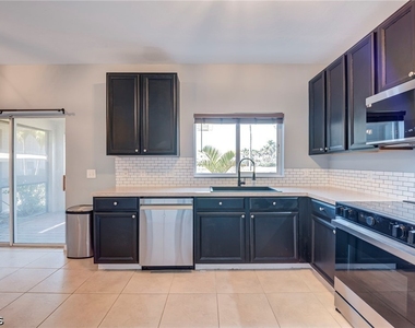 3935 Cherrybrook Loop - Photo Thumbnail 7