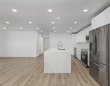 6043 Birnam Wood Lane - Photo Thumbnail 1