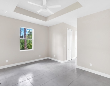 208 Clover Avenue - Photo Thumbnail 9