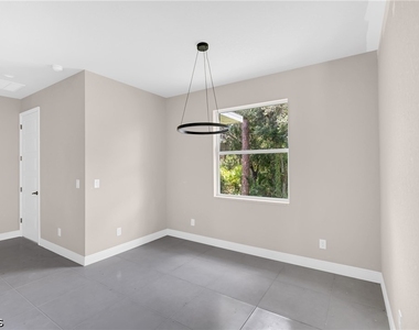 208 Clover Avenue - Photo Thumbnail 3