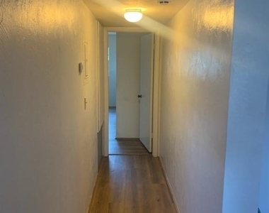 2828 Jackson Street - Photo Thumbnail 6