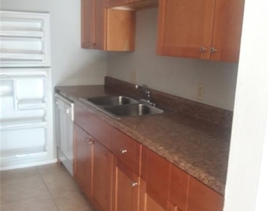5315 Summerlin Road - Photo Thumbnail 4