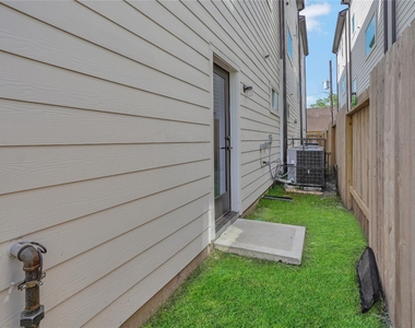 2711 Rosalie Street - Photo Thumbnail 26