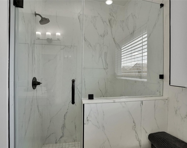 2711 Rosalie Street - Photo Thumbnail 18