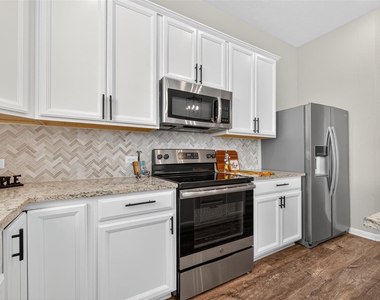 246 Brocks Lane - Photo Thumbnail 16