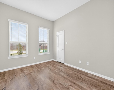 246 Brocks Lane - Photo Thumbnail 23