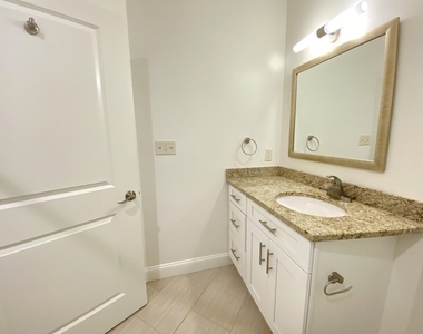 875 Elm - Photo Thumbnail 28