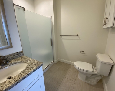 875 Elm - Photo Thumbnail 21
