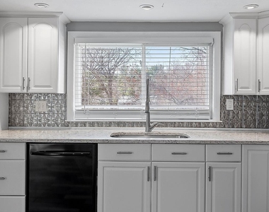 81 N Lowell - Photo Thumbnail 10