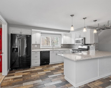 81 N Lowell - Photo Thumbnail 11