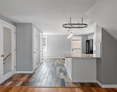 81 N Lowell - Photo Thumbnail 8