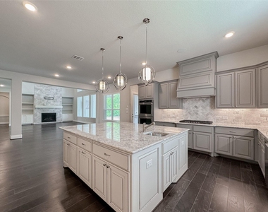 8543 Tynan Ridge Drive - Photo Thumbnail 14