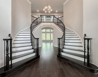 8543 Tynan Ridge Drive - Photo Thumbnail 4