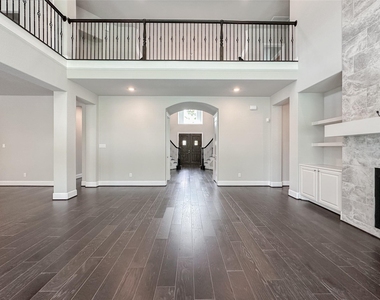 8543 Tynan Ridge Drive - Photo Thumbnail 11