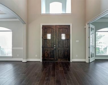 8543 Tynan Ridge Drive - Photo Thumbnail 3