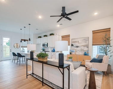 9433 Pembrook Street - Photo Thumbnail 4