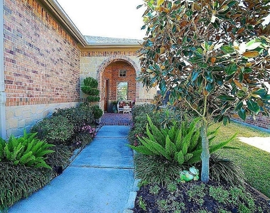3810 Rose Grove Lane - Photo Thumbnail 3