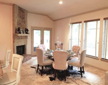 3810 Rose Grove Lane - Photo Thumbnail 12