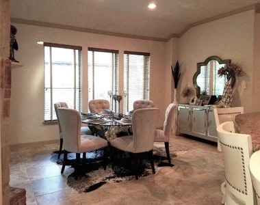 3810 Rose Grove Lane - Photo Thumbnail 11