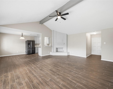 2778 Glen Haven Drive - Photo Thumbnail 3