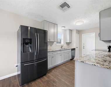 2778 Glen Haven Drive - Photo Thumbnail 6