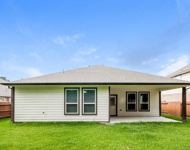 614 Companion Drive - Photo Thumbnail 14