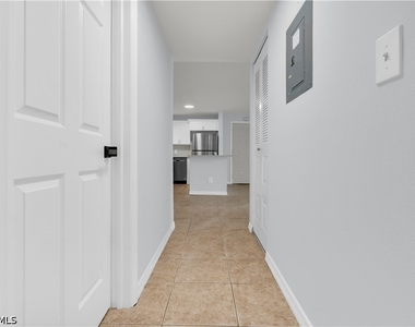 5713 Foxlake Drive - Photo Thumbnail 23