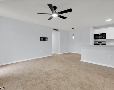 5713 Foxlake Drive - Photo Thumbnail 19